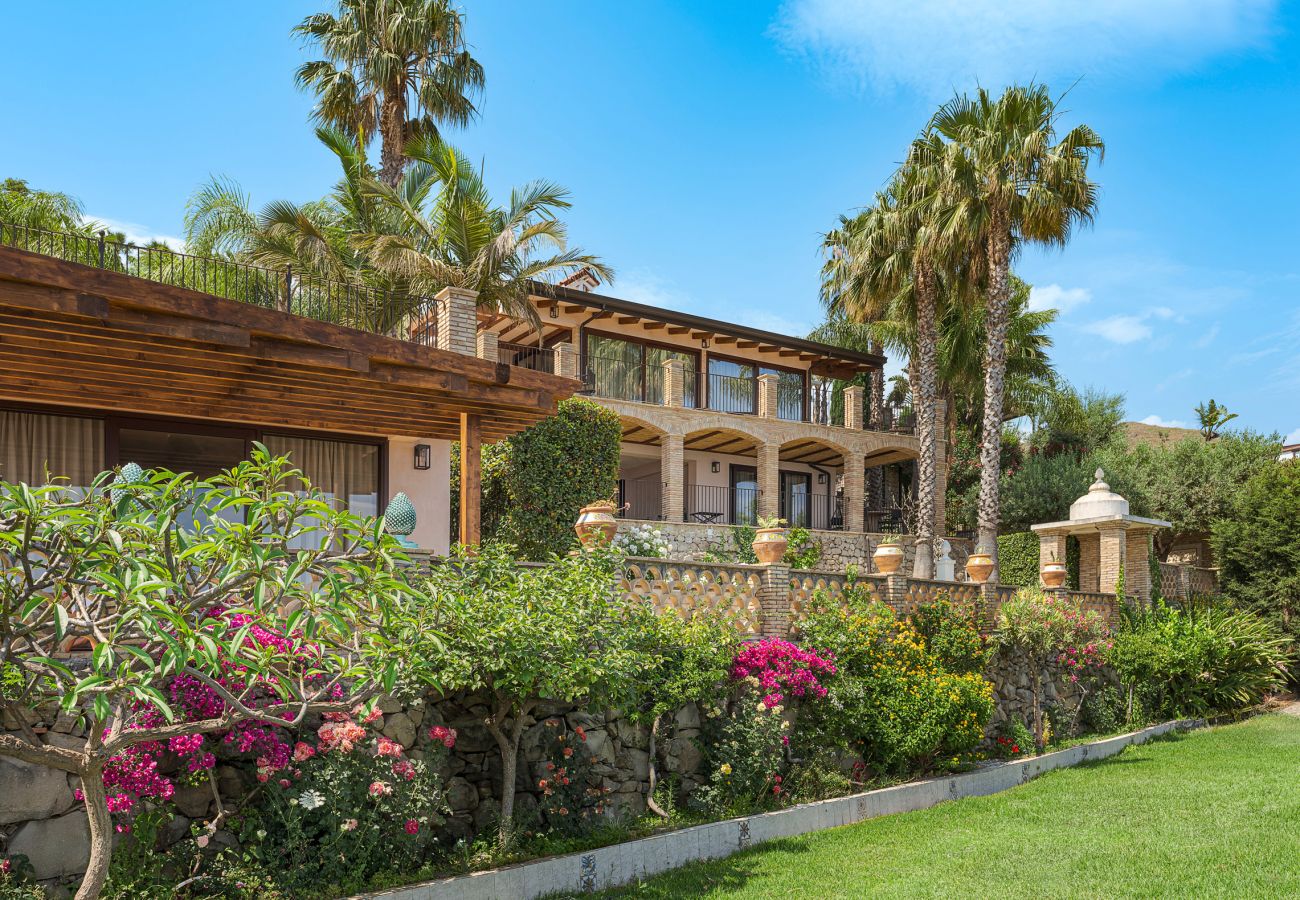 Villa a Letojanni - Villa esclusiva con piscina a Taormina, Sicily - 8 pax