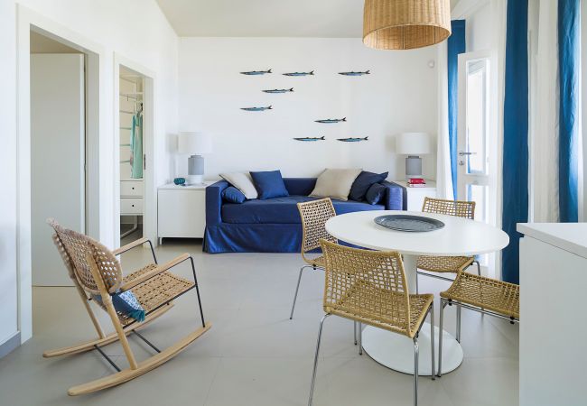 Villa a Siracusa - Villa sul mare con mini piscina a Fontane Bianche, Sicilia Villa a Siracusa - Villa sul mare con mini piscina a Fontane Bianche, Sicilia