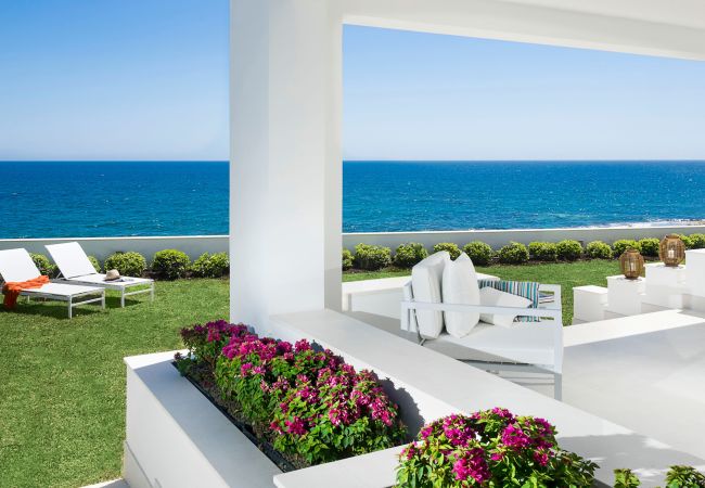 Villa a Siracusa - Villa sul mare con mini piscina a Fontane Bianche, Sicilia