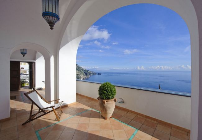 Casa a Praiano - Casa Elena - Nel centro di Praiano, Parcheggio e Vasca Panoramica Casa a Praiano - Casa Elena - Nel centro di Praiano, Parcheggio e Vasca Panoramica