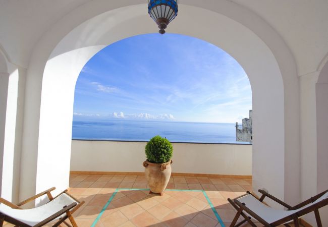 Casa a Praiano - Casa Elena - Nel centro di Praiano, Parcheggio e Vasca Panoramica Casa a Praiano - Casa Elena - Nel centro di Praiano, Parcheggio e Vasca Panoramica