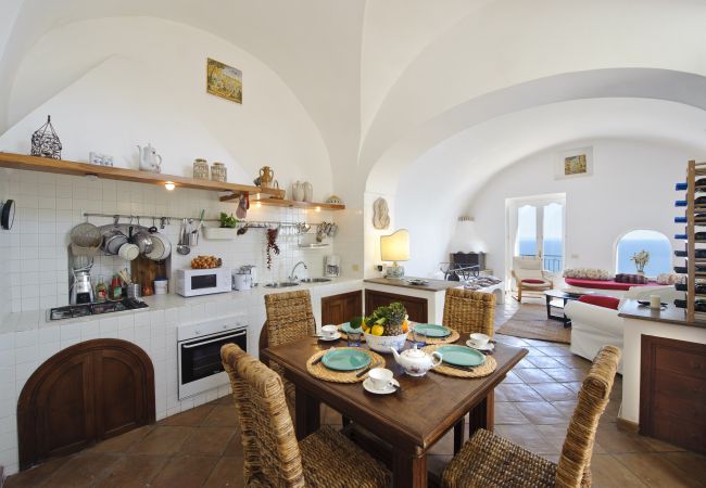 Casa a Praiano - Casale Fralisa - Meravigliosa terrazza e vasca idromassaggio vista mare Casa a Praiano - Casale Fralisa - Meravigliosa terrazza e vasca idromassaggio vista mare