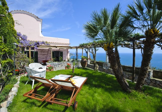 Casa a Praiano - Casale Fralisa - Meravigliosa terrazza e vasca idromassaggio vista mare