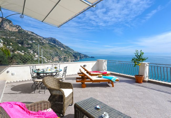 Casa a Praiano - Casa La Ulivella - Ampia terrazza sul mare Casa a Praiano - Casa La Ulivella - Ampia terrazza sul mare