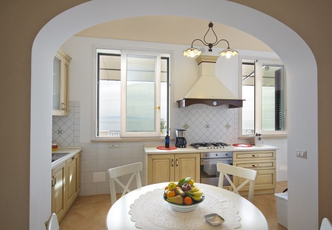 Casa a Praiano - Casa La Ulivella - Ampia terrazza sul mare Casa a Praiano - Casa La Ulivella - Ampia terrazza sul mare