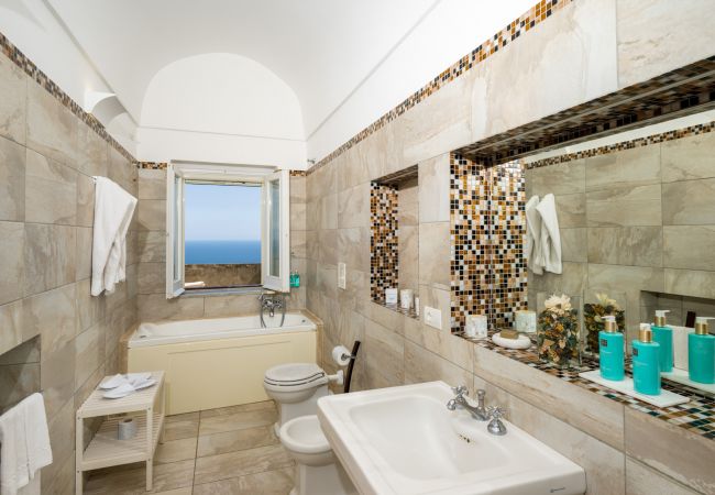 Villa a Praiano - Villa Panorama - Giardino vista sul mare e Sauna  Villa a Praiano - Villa Panorama - Giardino vista sul mare e Sauna