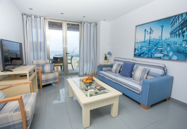 Casa a Las Palmas de Gran Canaria - Great balcony over blue sea By CanariasGetaway  Casa a Las Palmas de Gran Canaria - Great balcony over blue sea By CanariasGetaway