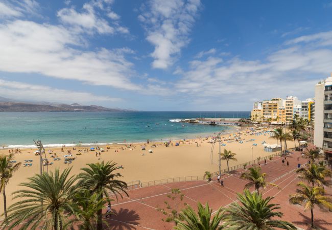 Casa a Las Palmas de Gran Canaria - Great balcony over blue sea By CanariasGetaway  Casa a Las Palmas de Gran Canaria - Great balcony over blue sea By CanariasGetaway