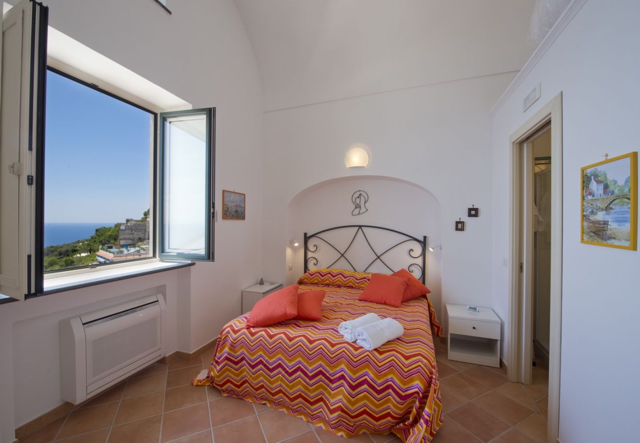 Villa a Praiano - Casa Giorgia - Villa panoramica esclusiva nel cuore di Praiano