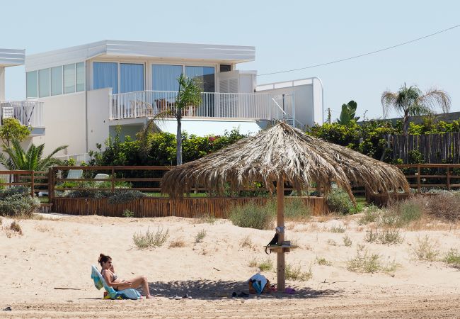 Villa a Donnalucata - Splendida villa sulla spiaggia a Donnalucata, Sicily - 8 pax Villa a Donnalucata - Splendida villa sulla spiaggia a Donnalucata, Sicily - 8 pax
