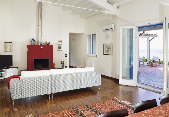 Villa a Augusta - Villa con piscina al mare in Val di Noto, Sicily South-East - 8 pax Villa a Augusta - Villa con piscina al mare in Val di Noto, Sicily South-East - 8 pax