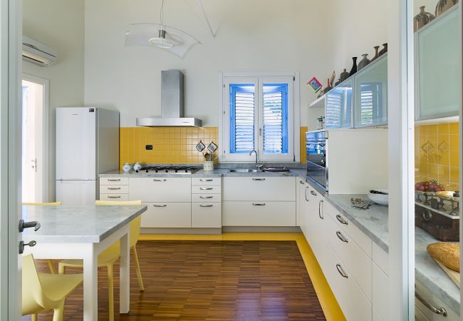 Villa a Augusta - Villa con piscina al mare in Val di Noto, Sicily South-East - 8 pax Villa a Augusta - Villa con piscina al mare in Val di Noto, Sicily South-East - 8 pax