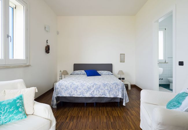 Villa a Augusta - Villa con piscina al mare in Val di Noto, Sicily South-East - 8 pax Villa a Augusta - Villa con piscina al mare in Val di Noto, Sicily South-East - 8 pax