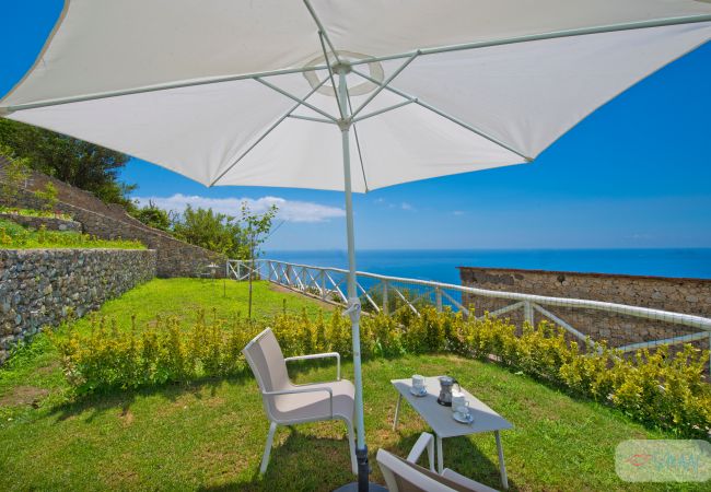 Villa a Praiano - Villa Imperati - Splendida villa con piscina privata vista mare