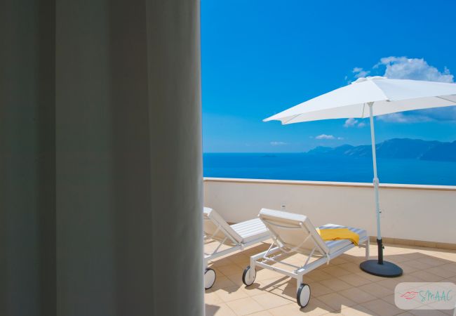 Villa a Praiano - Villa Imperati - Splendida villa con piscina privata vista mare Villa a Praiano - Villa Imperati - Splendida villa con piscina privata vista mare