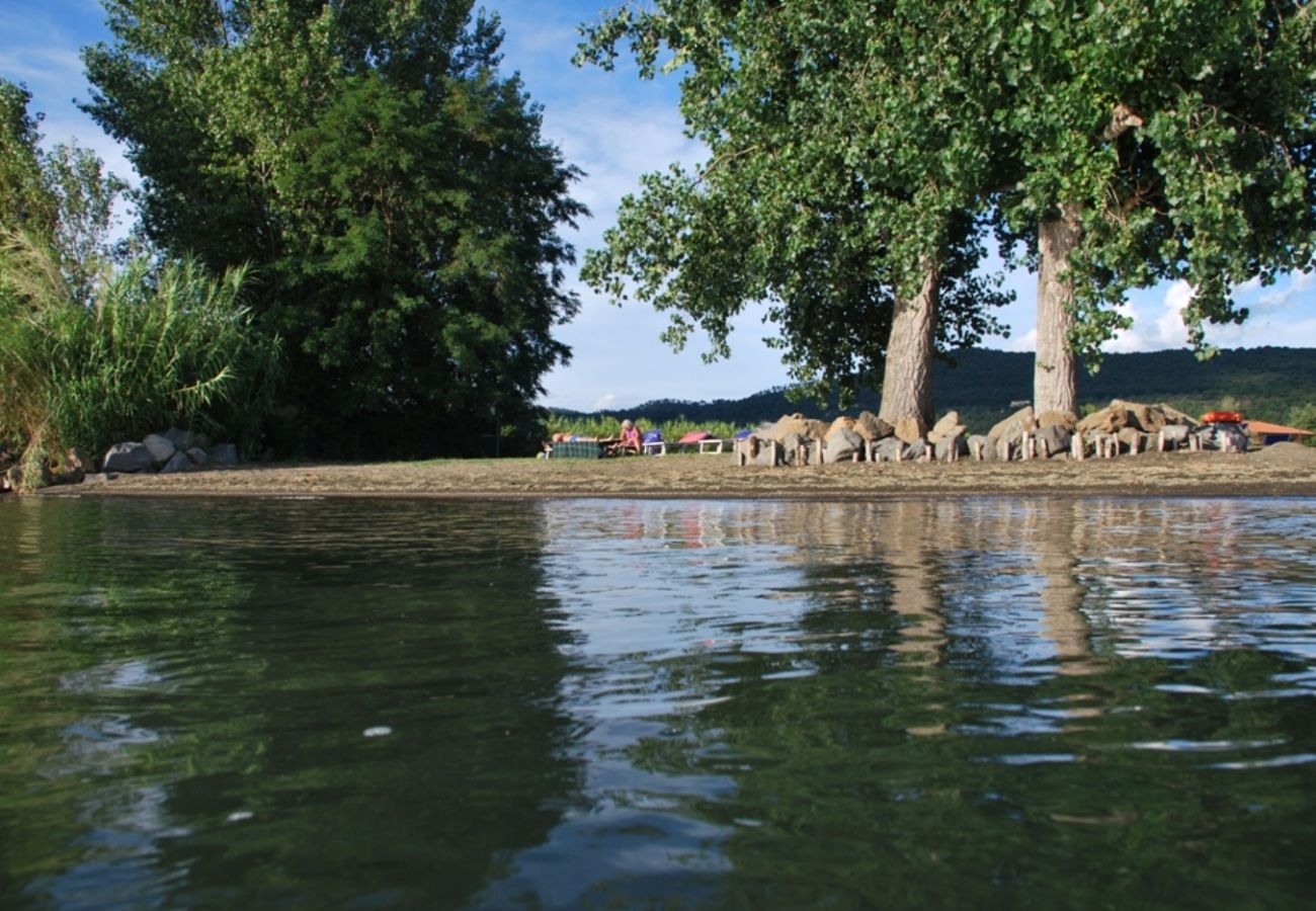 casa vacanze direttamente sul lago di Bolsena