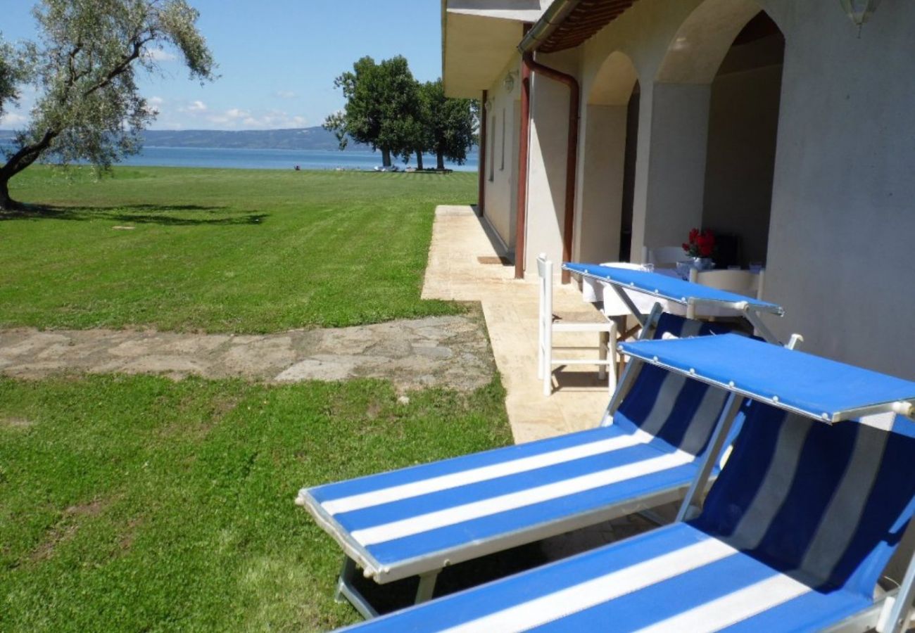 casa vacanze direttamente sul lago di Bolsena