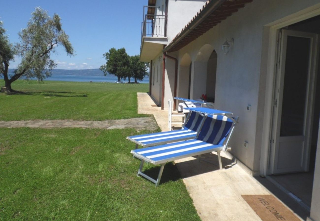 casa vacanze direttamente sul lago di Bolsena