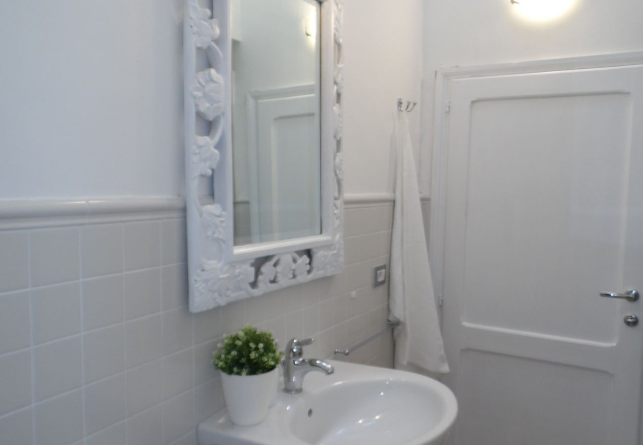 bagno del casolare Vallalta sul lago di Bolsena