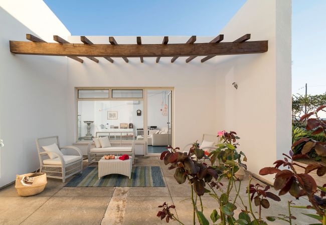 Villa a Paceco - Villa con piscina, 450 metri dal mare, vicino Trapani, Sicilia - 14 pax Villa a Paceco - Villa con piscina, 450 metri dal mare, vicino Trapani, Sicilia - 14 pax