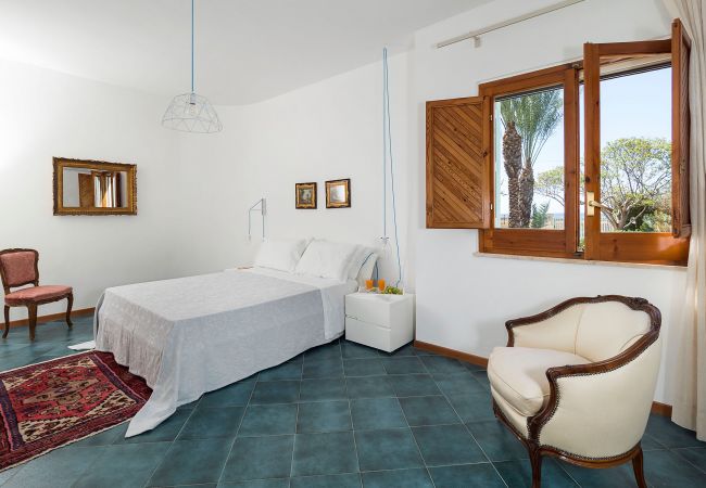 Villa a Paceco - Villa con piscina, 450 metri dal mare, vicino Trapani, Sicilia - 14 pax Villa a Paceco - Villa con piscina, 450 metri dal mare, vicino Trapani, Sicilia - 14 pax