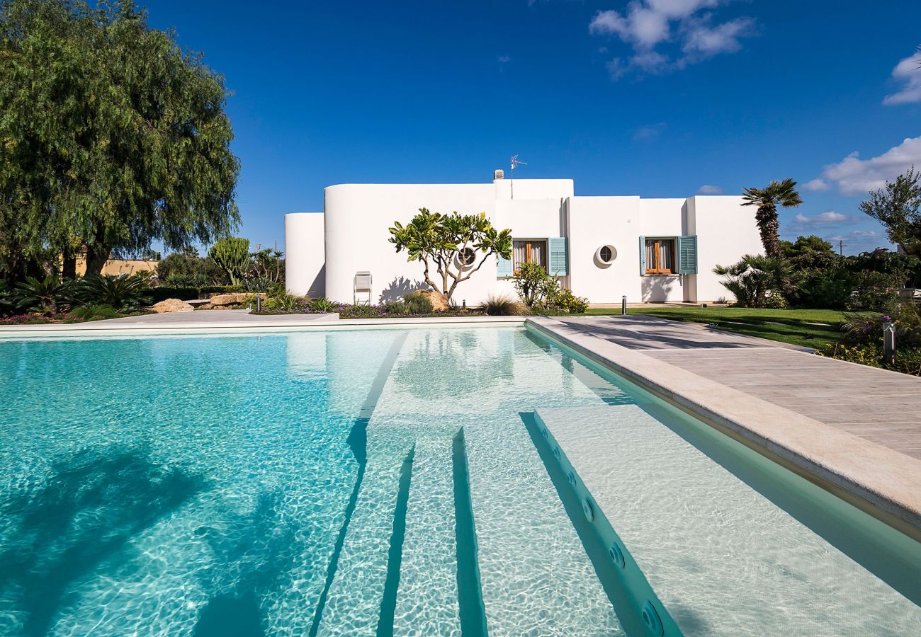 Villa a Paceco - Villa con piscina, 450 metri dal mare, vicino Trapani, Sicilia - 14 pax