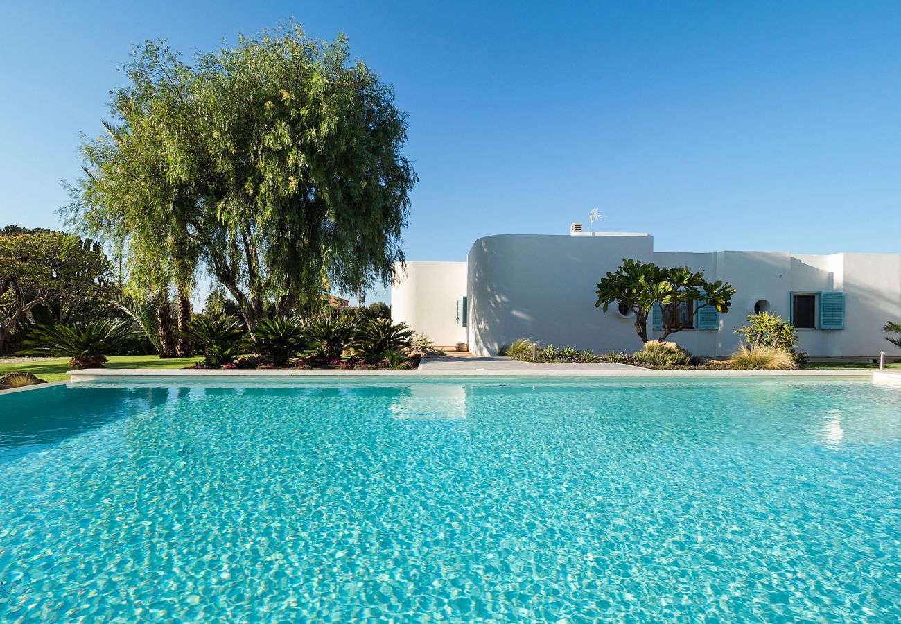 Villa a Paceco - Villa con piscina, 450 metri dal mare, vicino Trapani, Sicilia - 14 pax
