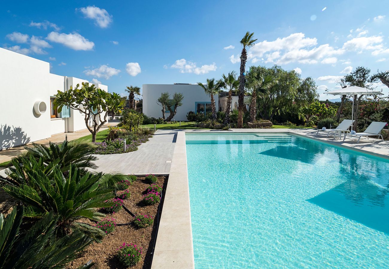 Villa a Paceco - Villa con piscina, 450 metri dal mare, vicino Trapani, Sicilia - 14 pax