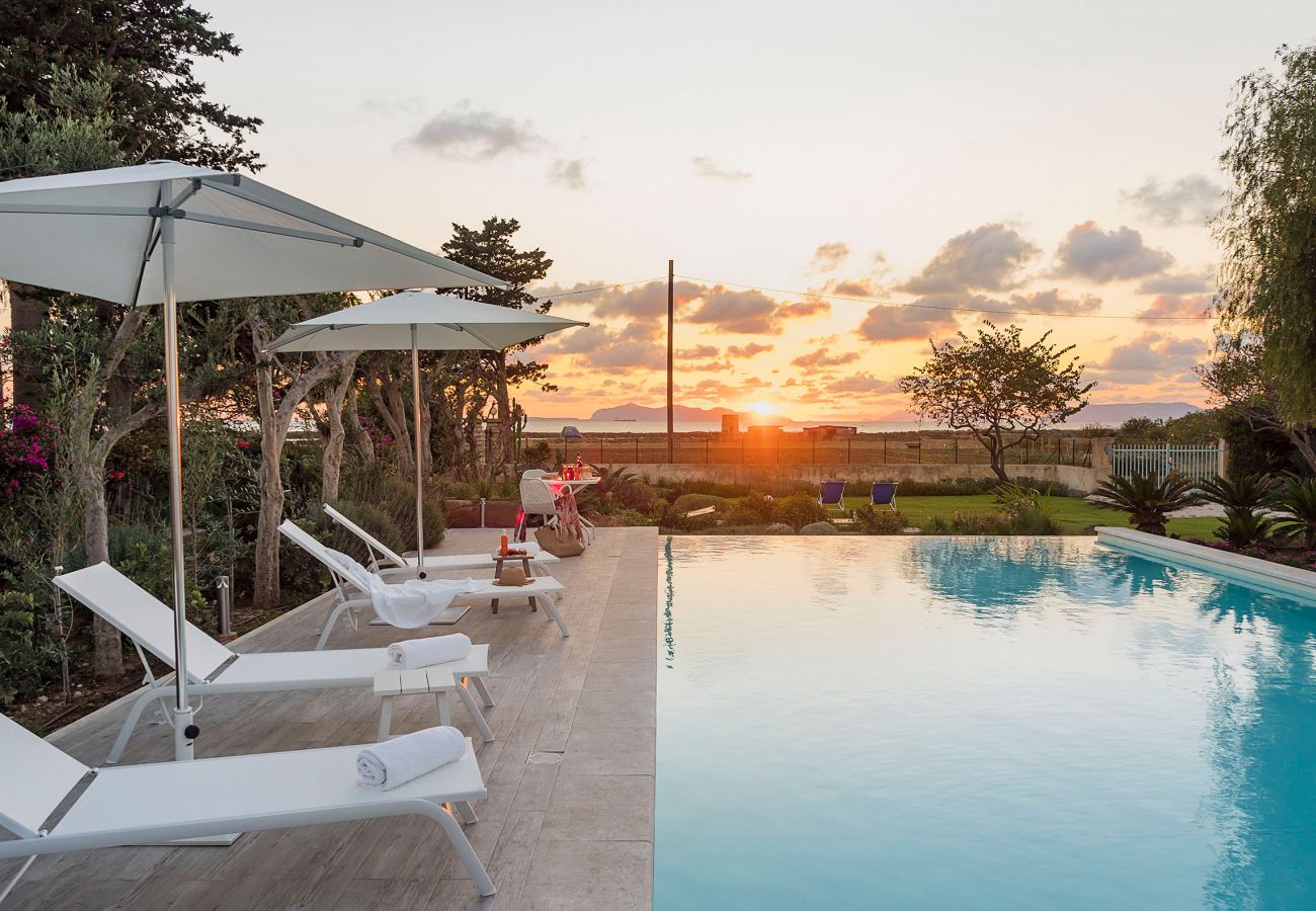 Villa a Paceco - Villa con piscina, 450 metri dal mare, vicino Trapani, Sicilia - 14 pax