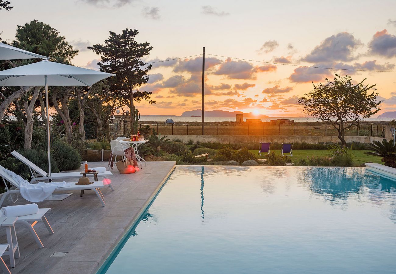 Villa a Paceco - Villa con piscina, 450 metri dal mare, vicino Trapani, Sicilia - 14 pax