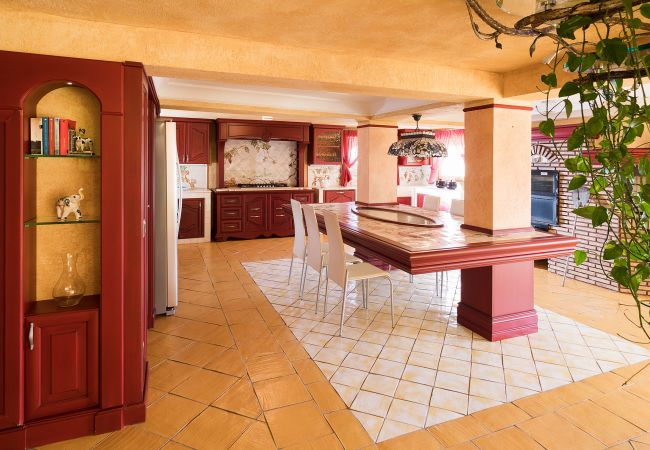 Villa a Scicli - Villa con piscina, wellness, 1,5 km dal mare, Donnalucata, Scicli - 8pax Villa a Scicli - Villa con piscina, wellness, 1,5 km dal mare, Donnalucata, Scicli - 8pax