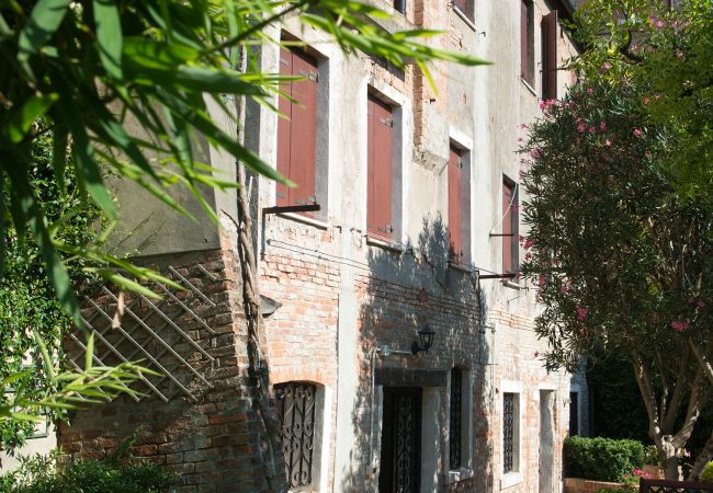 Appartamento a Santa Croce - Raffinato appartamento con giardino in S.Croce, Venezia - Giardino