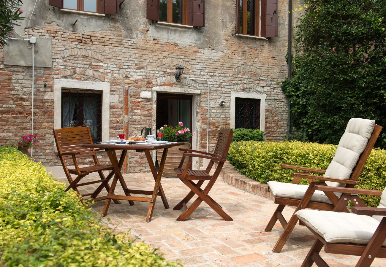Appartamento a Santa Croce - Raffinato appartamento con giardino in S.Croce, Venezia - Giardino