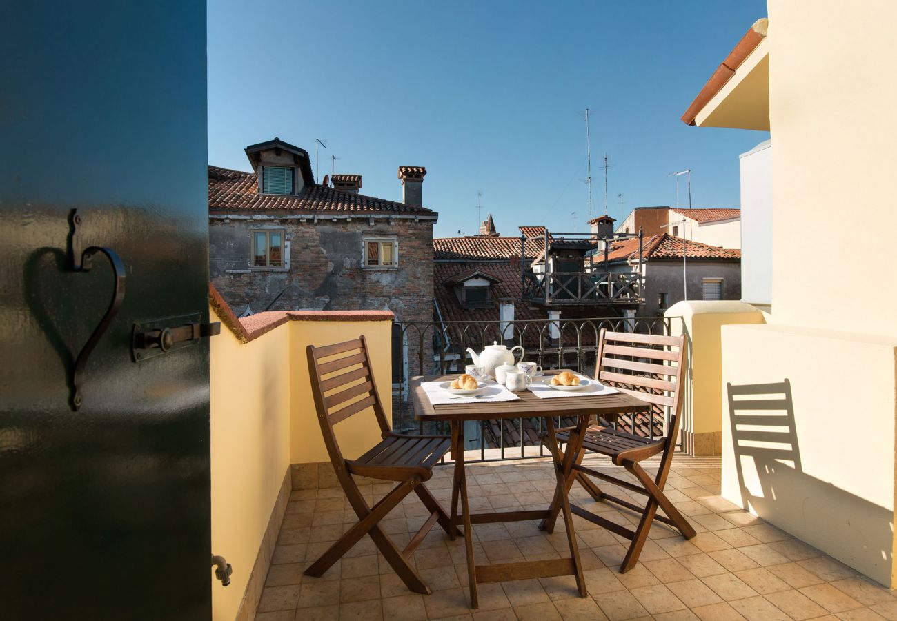 Appartamento a Venezia - Appartamento con terrazza privata in S.Polo, cuore di Venezia - R.Terrazza
