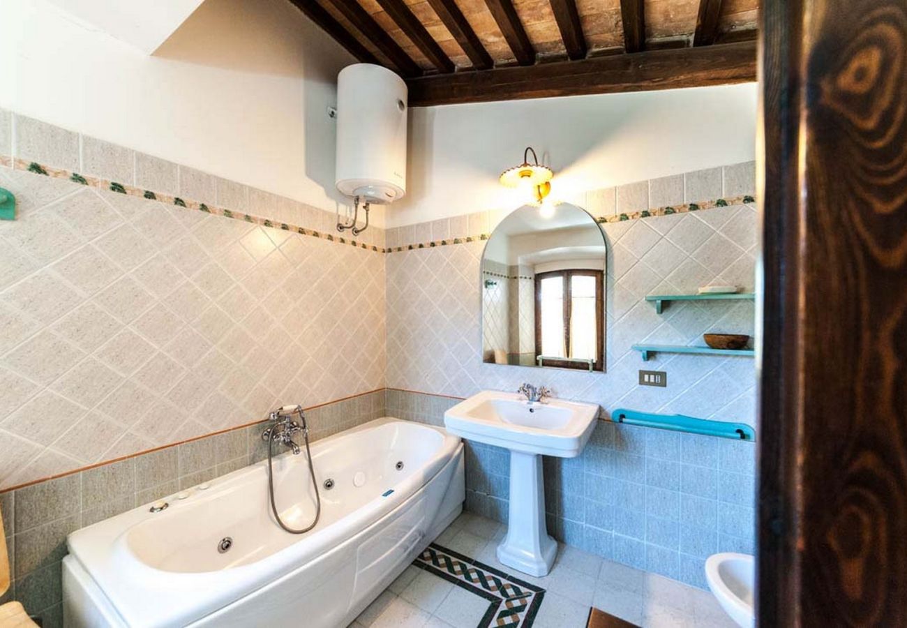Appartamento a Bolsena - Casa Vecchia - con Piscina salata