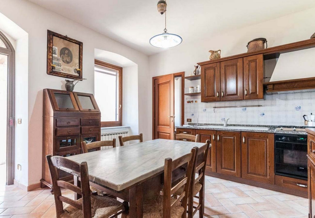 Appartamento a Bolsena - Casa Vecchia - con Piscina salata