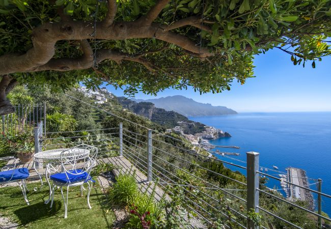 Villa a Pogerola - Villa Gioiello - Piscina vista mare con cromoterapia  Villa a Pogerola - Villa Gioiello - Piscina vista mare con cromoterapia