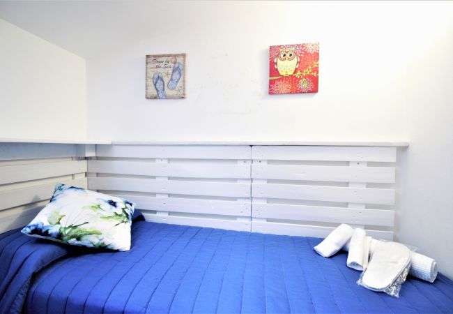 Appartamento a Sperlonga - questa casa caratteristica per 6 persone è ideale per vivere in pieno il mare e le tradizioni del borgo Appartamento a Sperlonga - questa casa caratteristica per 6 persone è ideale per vivere in pieno il mare e le tradizioni del borgo