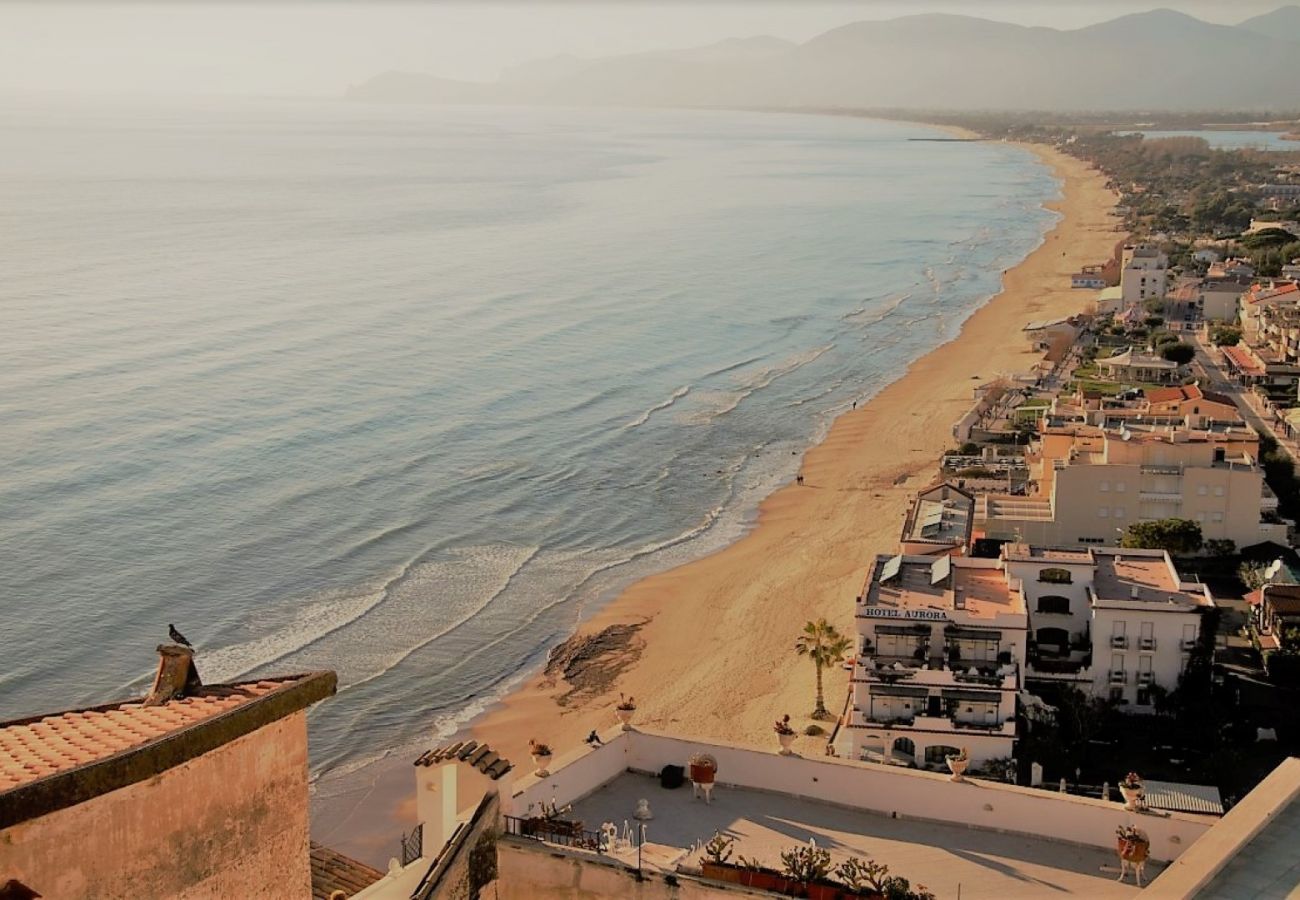 Appartamento a Sperlonga - questa casa caratteristica per 6 persone è ideale per vivere in pieno il mare e le tradizioni del borgo