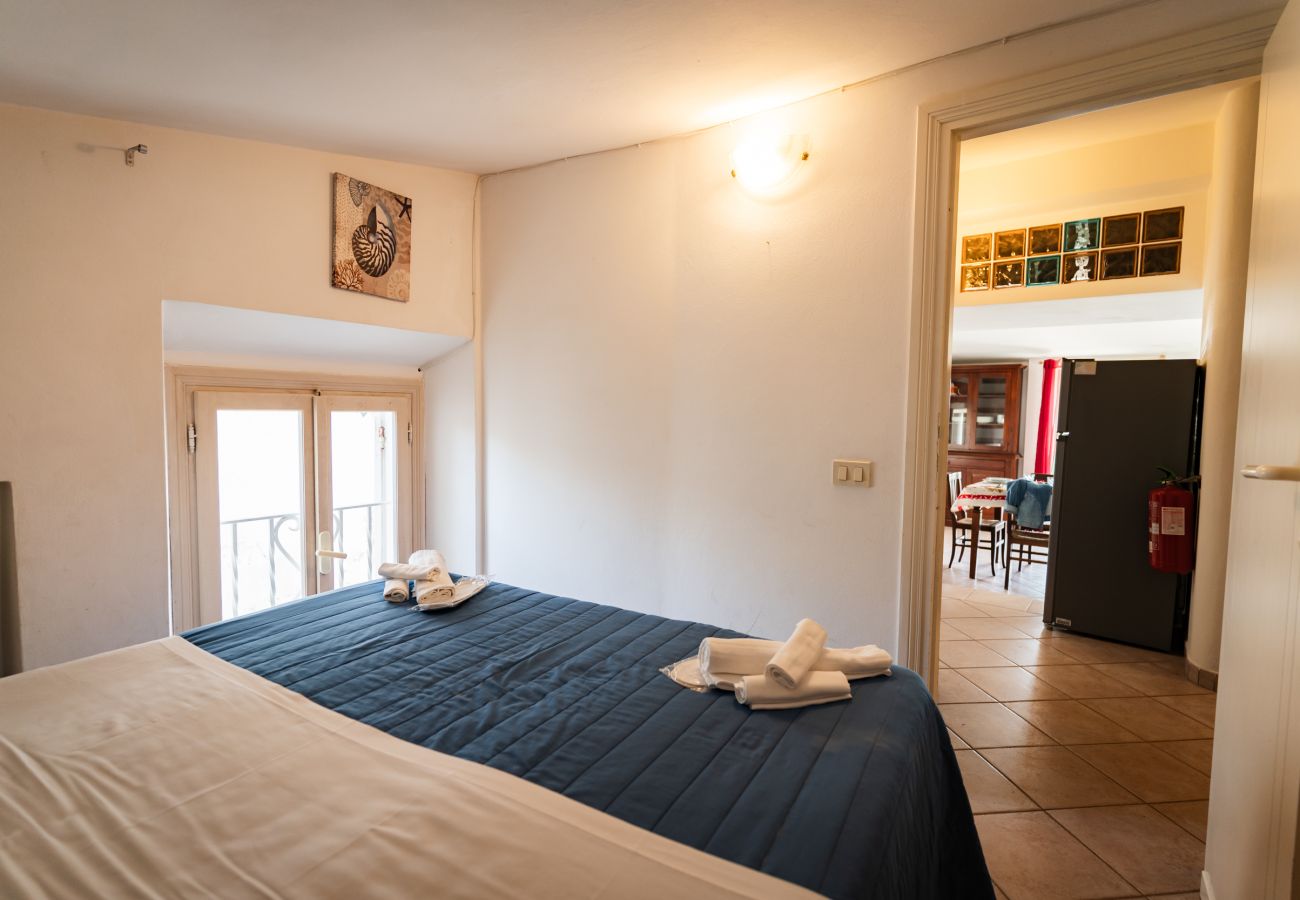 Appartamento a Sperlonga - questa casa caratteristica per 6 persone è ideale per vivere in pieno il mare e le tradizioni del borgo