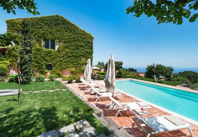 Villa a Trecastagni - Villa chic di campagna con piscina Villa a Trecastagni - Villa chic di campagna con piscina