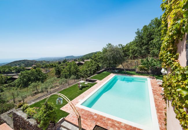 Villa a Trecastagni - Villa chic di campagna con piscina Villa a Trecastagni - Villa chic di campagna con piscina