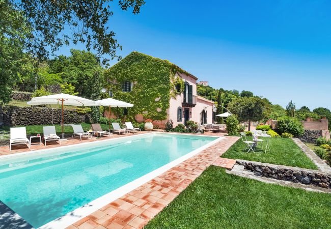 Villa a Trecastagni - Villa chic di campagna con piscina