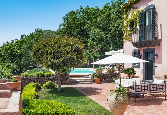 Villa a Trecastagni - Villa chic di campagna con piscina Villa a Trecastagni - Villa chic di campagna con piscina