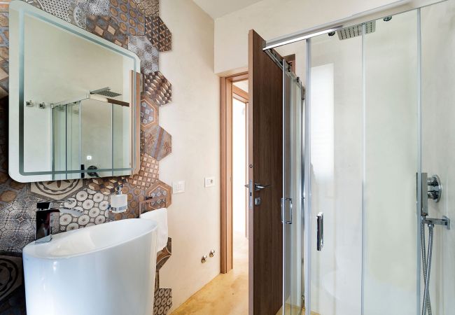 Villa a Noto - Villa fronte mare con piscina a Marzamemi, Sicily - Lavanda Villa a Noto - Villa fronte mare con piscina a Marzamemi, Sicily - Lavanda