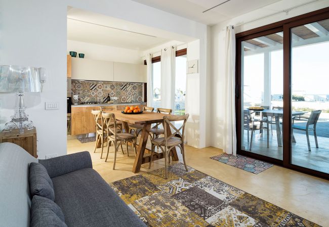 Villa a Noto - Villa con piscina fronte mare a Marzamemi, Sicily - Ulivo - 8 pax Villa a Noto - Villa con piscina fronte mare a Marzamemi, Sicily - Ulivo - 8 pax