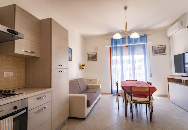  a Sperlonga - Grazioso bilocale a due passi dal mare