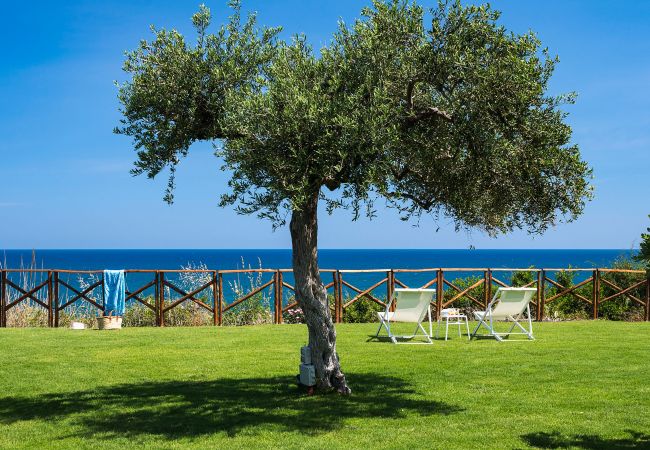 Villa a Cefalù - Villa con terrazza vista mare, Cefalù, Sicilia Villa a Cefalù - Villa con terrazza vista mare, Cefalù, Sicilia