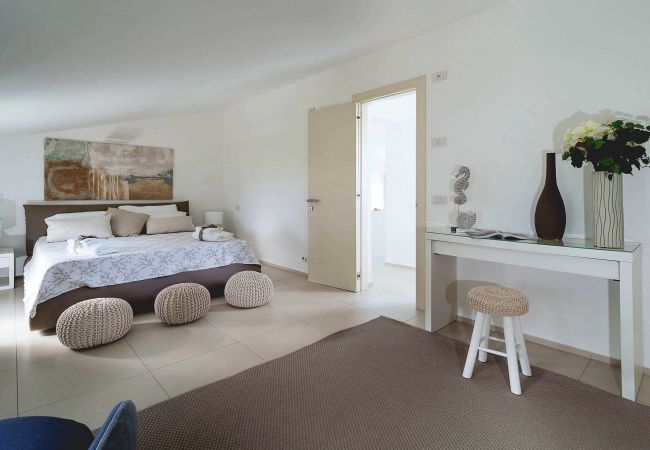 Villa a Cefalù - Villa con terrazza vista mare, Cefalù, Sicilia Villa a Cefalù - Villa con terrazza vista mare, Cefalù, Sicilia