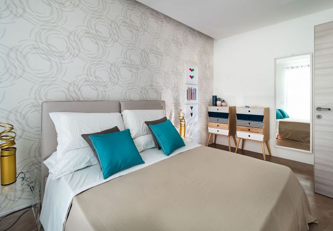 Villa a Noto - Villa con piscina fronte mare a Marzamemi, Sicily - Palma - 8 pax Villa a Noto - Villa con piscina fronte mare a Marzamemi, Sicily - Palma - 8 pax